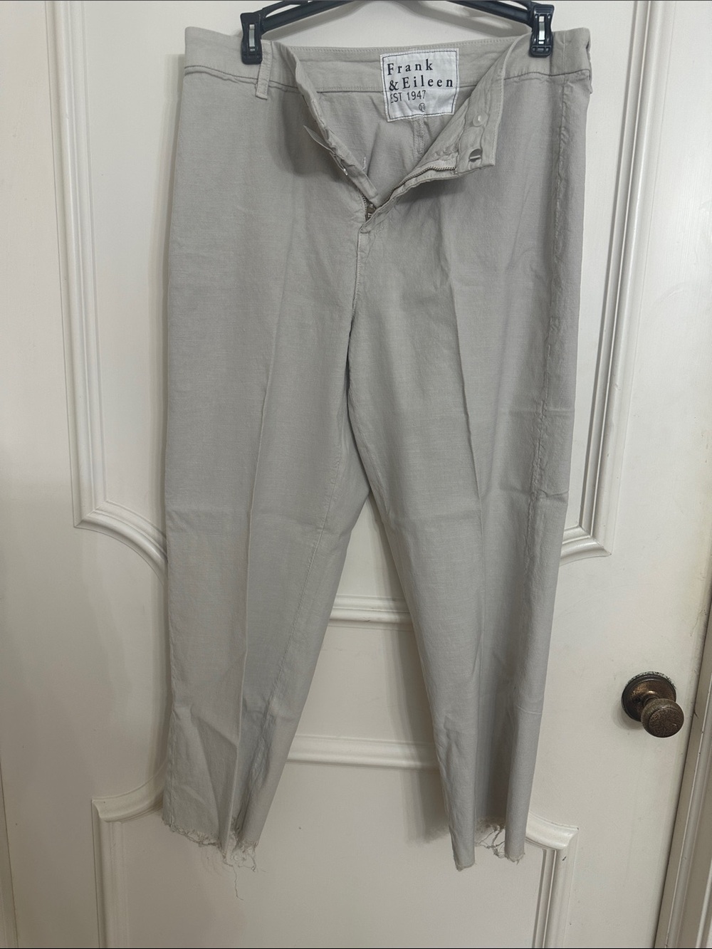 Frank & Eileen Men's Light Gray Chinos